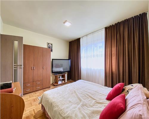 Apartament 3 camere decomandat, S64mp+balcon,  str. Mehedinti