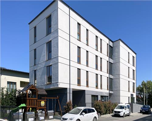 Apartament 3 camere, S 76 mp, bloc nou, parcare, Borhanci.