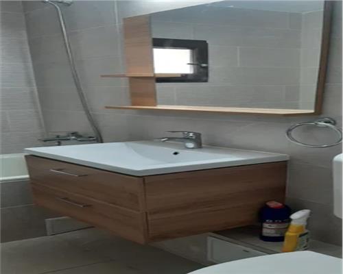 Apartament 3 camere, decomandat, Central.