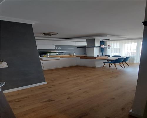 Apartament 2 camere, parcare, Andrei Muresanu Sud.