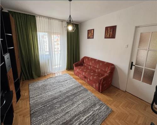 Apartament 2 camere, decomandat, parcare, Nasaud.