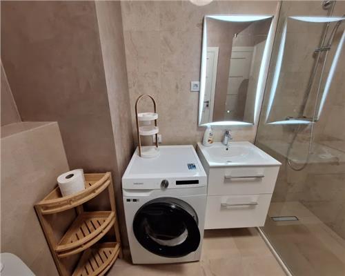 Apartament 2 camere, decomandat, parcare, Wings.