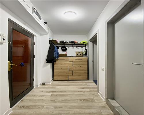 Apartament 4 camere, S83 mp, recent renovat, UltraCentral
