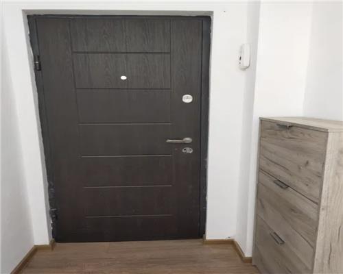 Apartament 3 camere, decomandat, zona FSEGA.