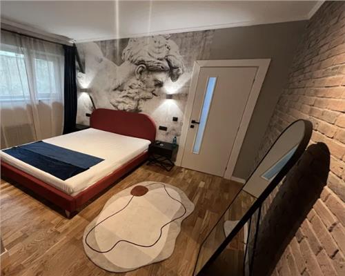 Apartament 2 camere, Central, Zona Casei de Cultura.