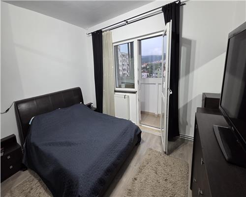 Apartament 3 camere, decomandat, parcare, Zona USAMV.