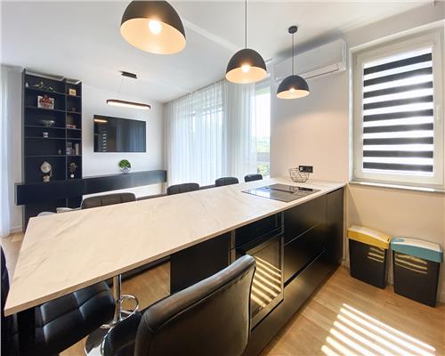 Apartament 3 camere, ultrafinisat, parcare, Borhanci.