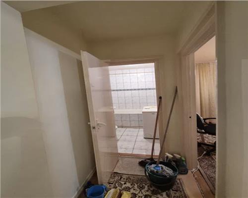 Apartament 2 camere, S 40 mp, mobilat, zona Pta Hermes.