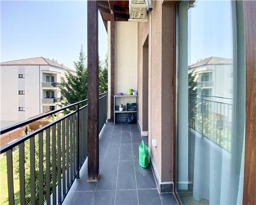 Casa tip Triplex, 5 camere, ultrafinisata,  Europa.