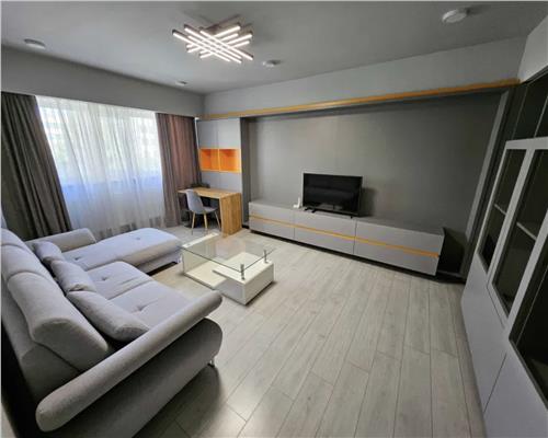 Apartament 3 camere, S- 90 mp, mobilat, utilat, Semicentral.