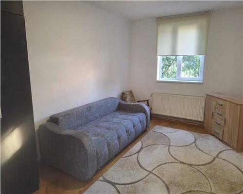 Apartament 2 camere, decomandat, mobilat, Semicentral.