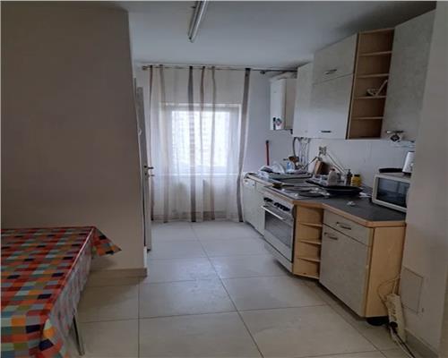 Apartament 3 camere, decomandat, mobilat, Manastur.
