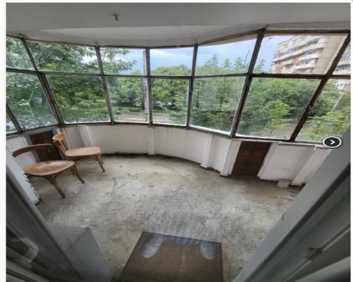 Apartament 2 camere, S 50 mp + balcon, decomandat,, Plopilor.