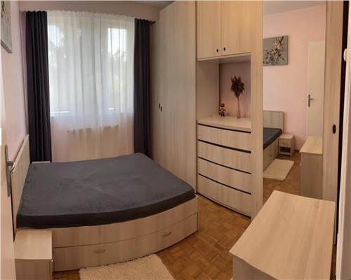 Apartament 3 camere, S 65mp, zona Parcului Central.