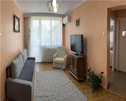 Apartament 3 camere, S 65mp, zona Parcului Central.