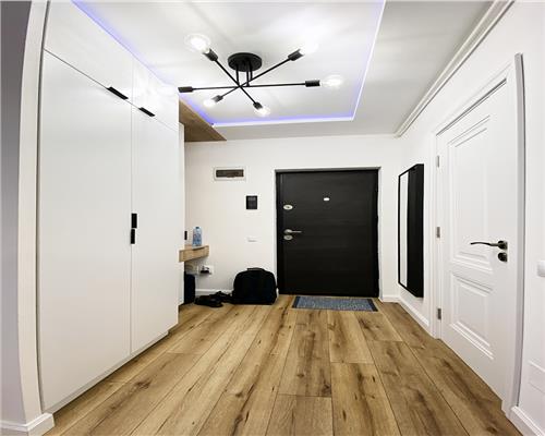 Apartament 3 camere, S 70 mp,  Andrei Muresanu Sud.