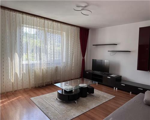 Apartament 2 camere, decomandat, zona Calea Turzii.