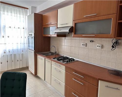 Apartament 2 camere, decomandat, zona Calea Turzii.