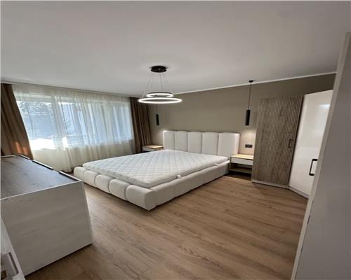 Apartament 3 camere, prima inchiriere, Andrei Muresanu.