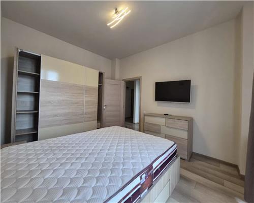 Apartament 3 camere, prima inchiriere, mobilat, Central.