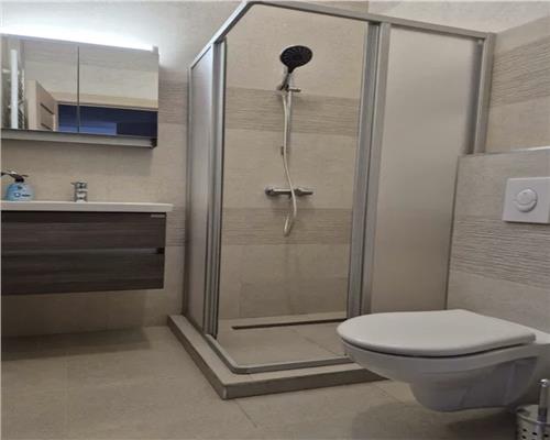 Apartament 3 camere, prima inchiriere, mobilat, Central.