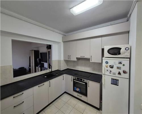 Apartament 3 camere, S- 85 mp, mobilat, Semicentral.