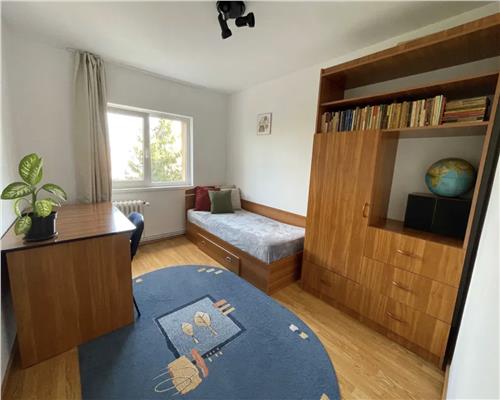 Apartament 4 camere, S 85 mp, Semicentral.