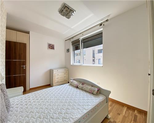 Apartament 3 camere, 2 bai, bloc nou, Augustin Presecan