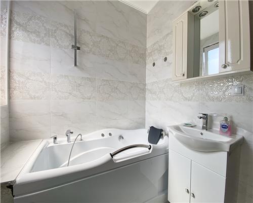 Apartament 3 camere, 2 bai, bloc nou, Augustin Presecan