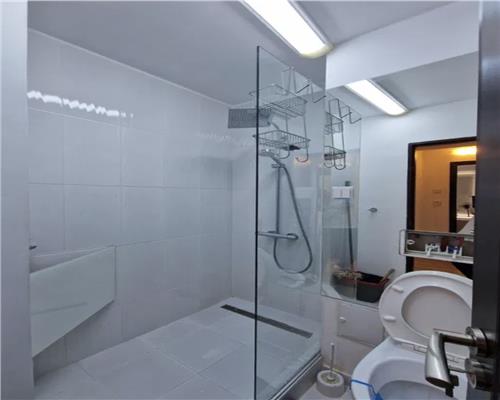 Apartament 3 camere, S 70mp, mobilat, zona Golden Tulip.