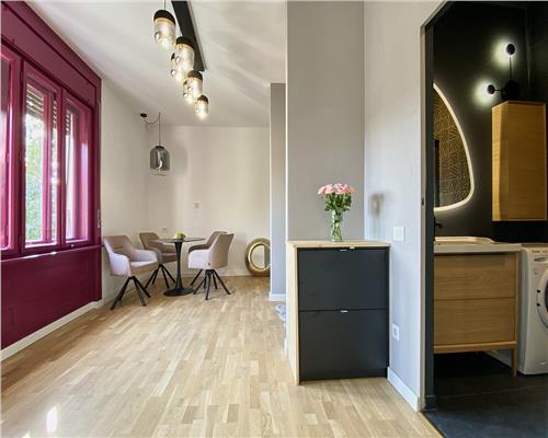 Apartament 2 camere, bloc tip vila, prima inchiriere, Parcul Central.