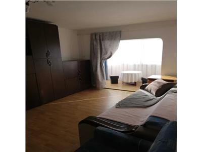 Apartament 2 camere, decomandat, S 60 mp, Str. Lunii, Zorilor.