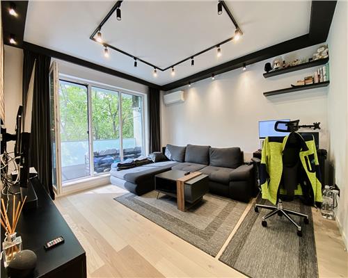 Apartament 2 camere, LUX, bloc nou, Parcare, Andrei Muresanu.