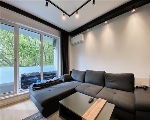 Apartament 2 camere, LUX, bloc nou, Parcare, Andrei Muresanu.