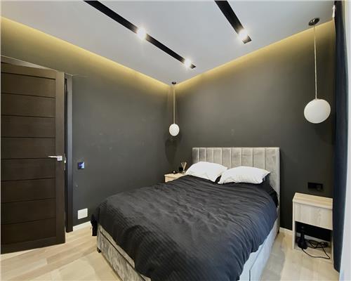 Apartament 2 camere, LUX, bloc nou, Parcare, Andrei Muresanu.