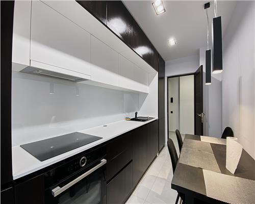 Apartament 2 camere, LUX, bloc nou, Parcare, Andrei Muresanu.