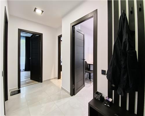 Apartament 2 camere, LUX, bloc nou, Parcare, Andrei Muresanu.