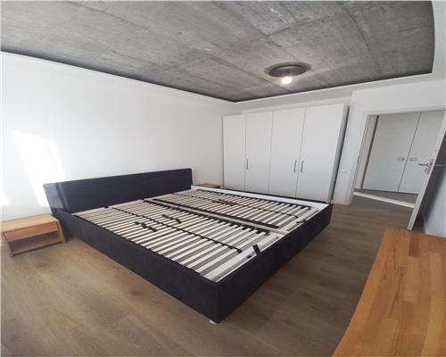 Apartament 3 camere, S 77 mp + gradina, Europa.