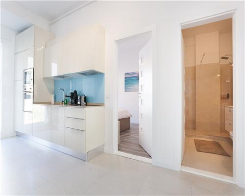 Apartament 2 camere, S60 mp+terasa, etaj 4/6, parcare, str. Taietura Turcului
