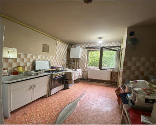Apartament 2 camere, decomandat, etaj intermediar, Zorilor.
