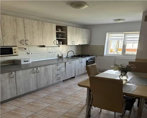 Apartament 3 camere, decomandat, zona Spitalul de Recuperare.