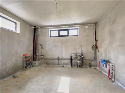 Casa Duplex, 180 mp + 450 mp. teren, Dezmir