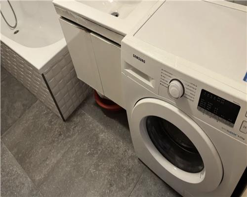 Apartament 2 camere, mobilat, Andrei Muresanu Sud.