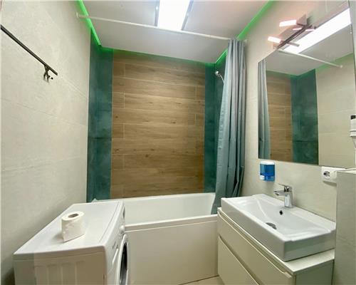 Apartament 2 camere, LUX, mobilat, Andrei Muresanu Sud.