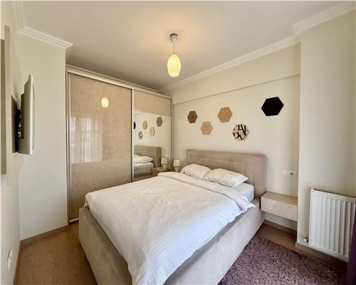 Apartament 2 camere, mobilat, zona Iulius Mall.
