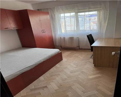 Apartament 2 camere, decomandat, zona BIG Manastur.