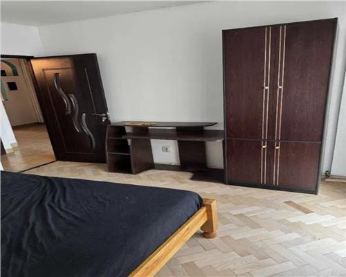 Apartament 2 camere, decomandat, zona BIG Manastur.