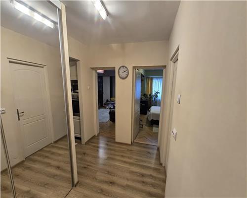 Apartament 2 camere, decomandat, zona FSEGA.