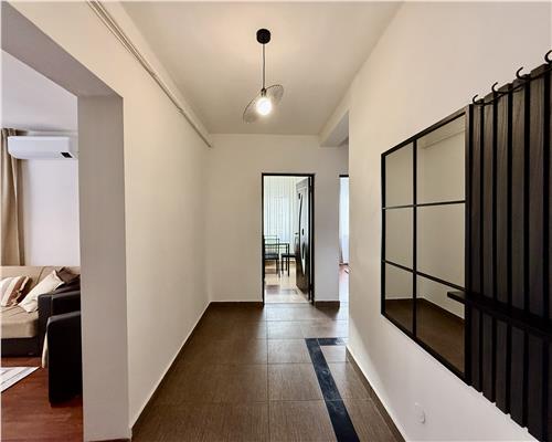 Apartament 3 camere, decomandat, Buna Ziua.