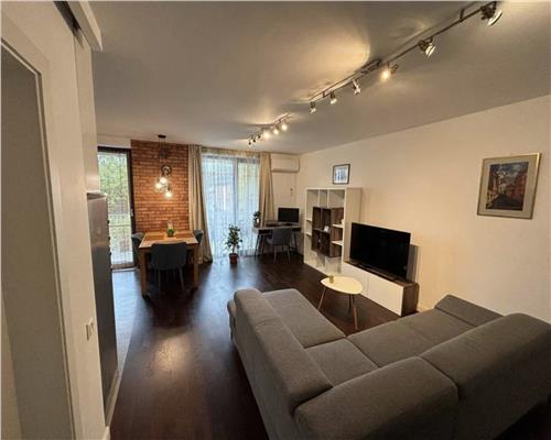 Apartament 3 camere, S- 72 mp, mobilat,  Andrei Muresanu.